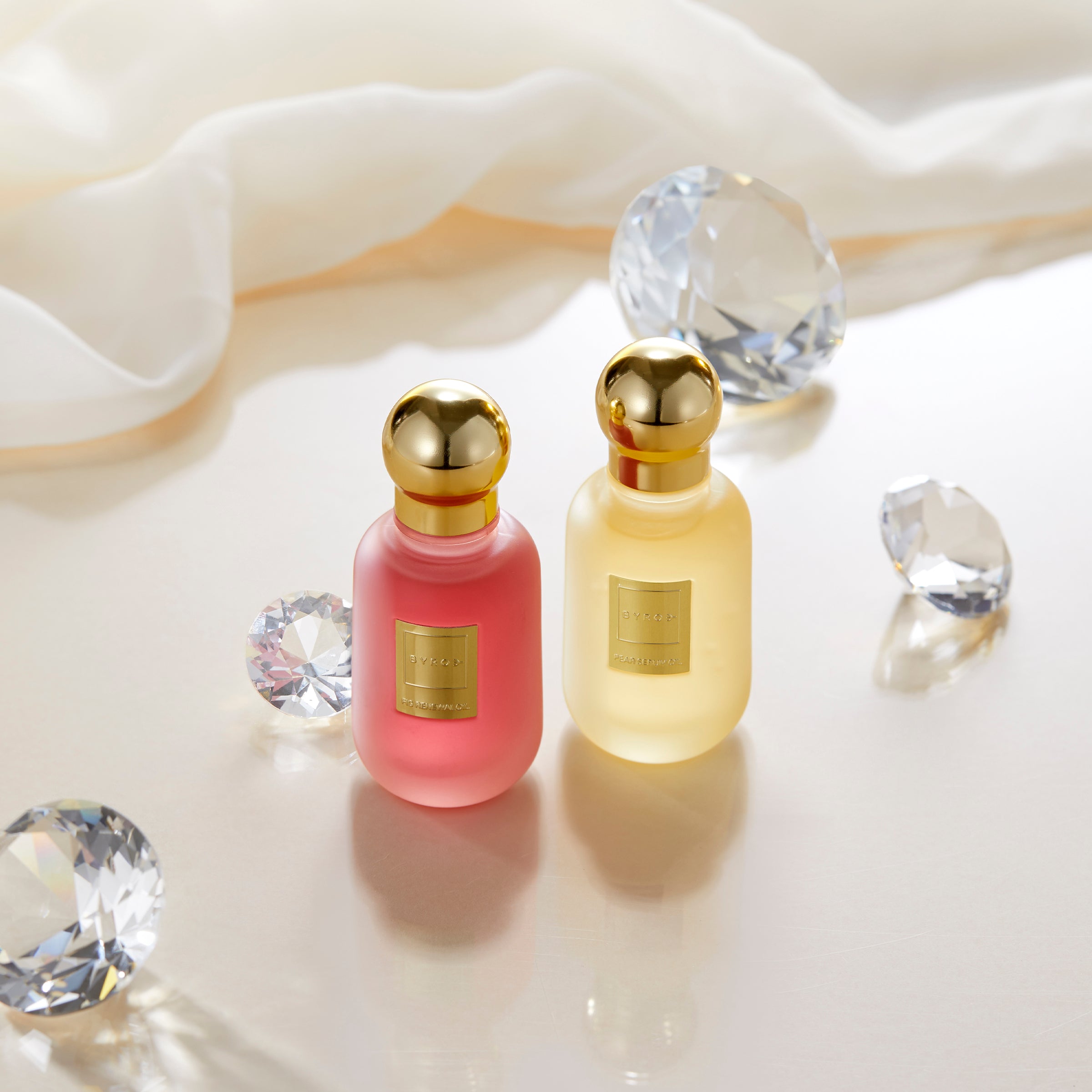Three Different Ways To Use Our Pear Serum Oil and Fig Renewal Oil